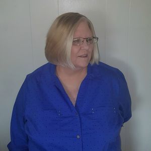 Meet your Posher, Becky